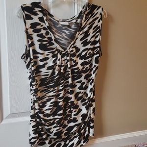 Leopard print top